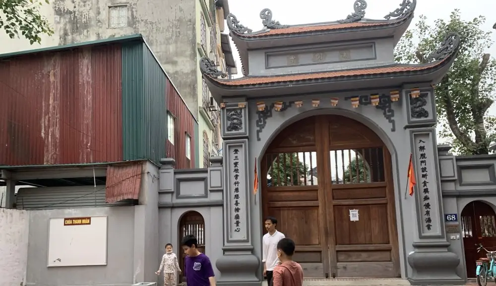 Cổng vào Chùa Thanh Nhàn
