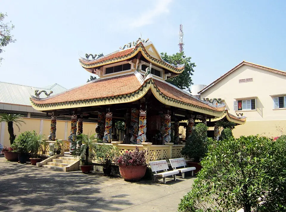 Không gian cảnh quan tại Lăng Tứ Kiệt