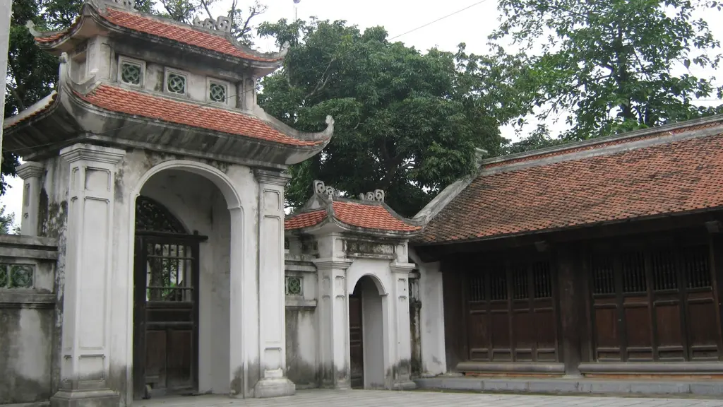 Cảnh quan bên ngoài Phủ Vườn Thiên