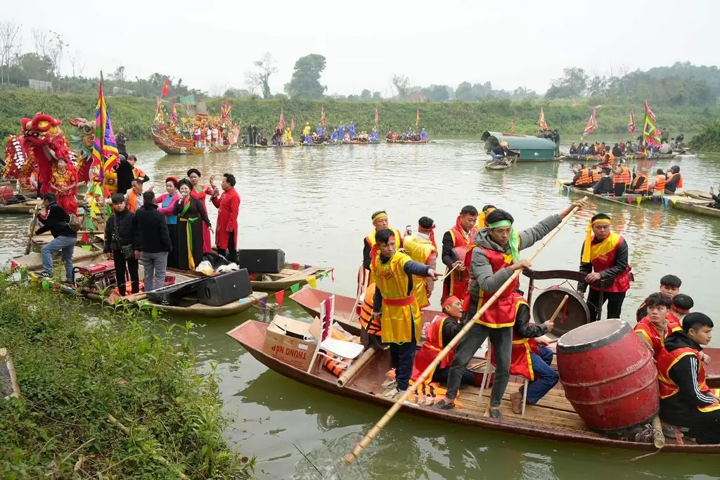 Quang cảnh Hội đình Bùi Xá