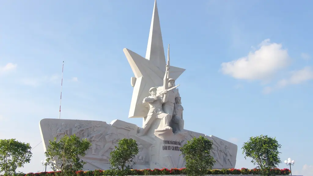 Tượng đài chiến thắng Đầm Dơi - Cái Nước - Chà Là