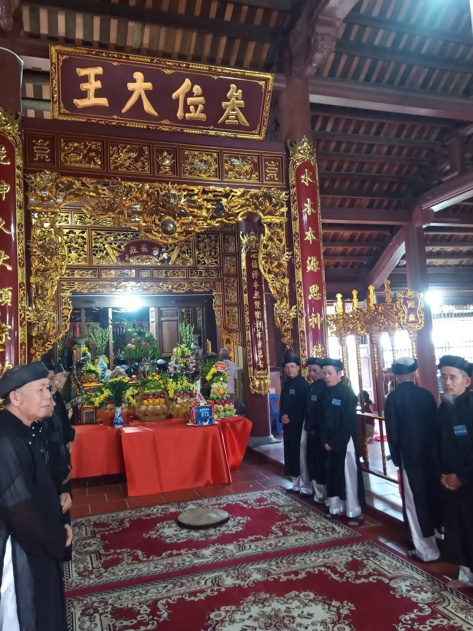 Nghi thức làm lễ tại đình làng Phú Vinh
