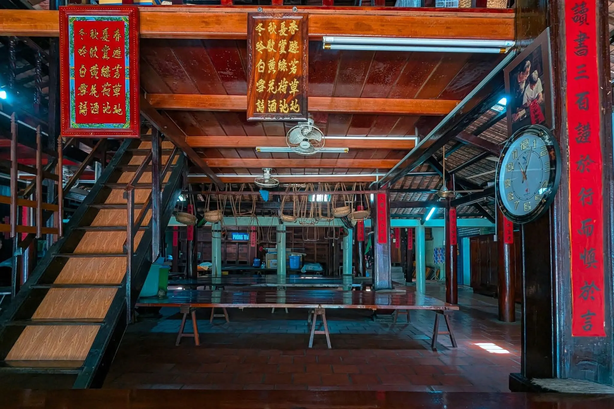 Không gian bên trong Nhà Lớn Long Sơn