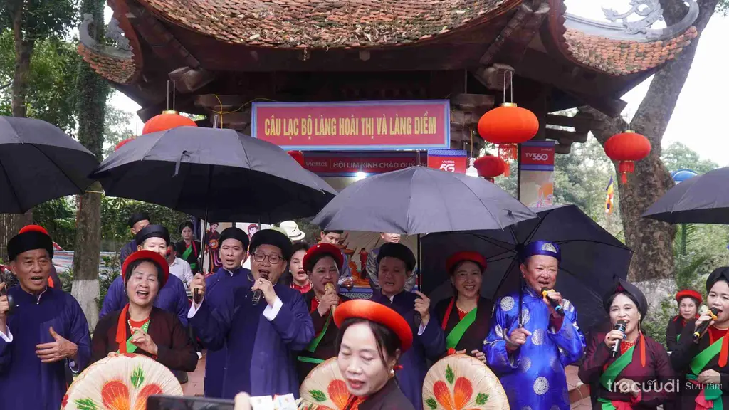 Hát Quan họ tại lễ hội Lim