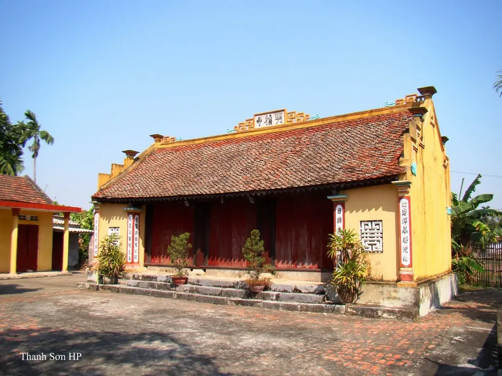 Khuôn viên Chùa Phúc Minh