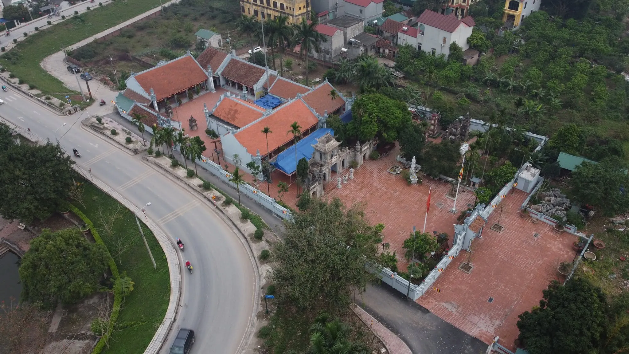 Chùa Sùng Phúc (Thổ Khối) nhìn toàn cảnh
