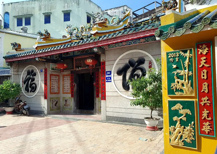 Cảnh quan Chùa Ông Bổn