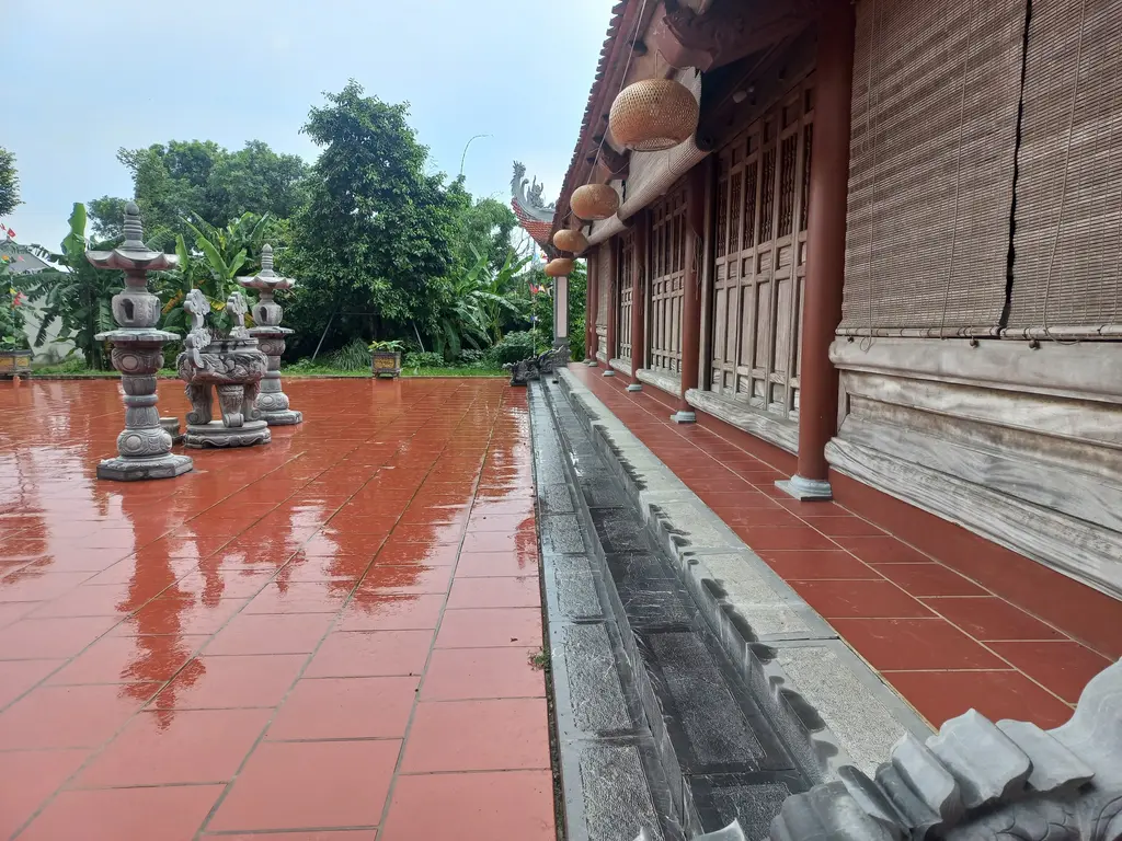 Hành Lang Đình Phú Vinh nhìn trừ bên Phải