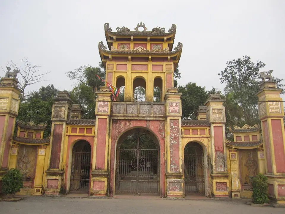 Cổng Đền Vua Rộc
