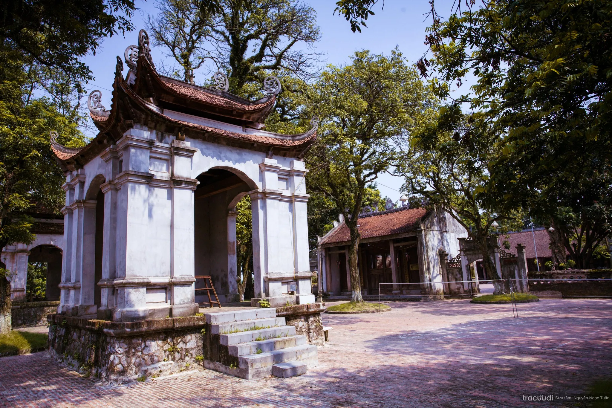 Không gian cảnh quan di tích Đền Chử Đồng Tử - Tiên Dung