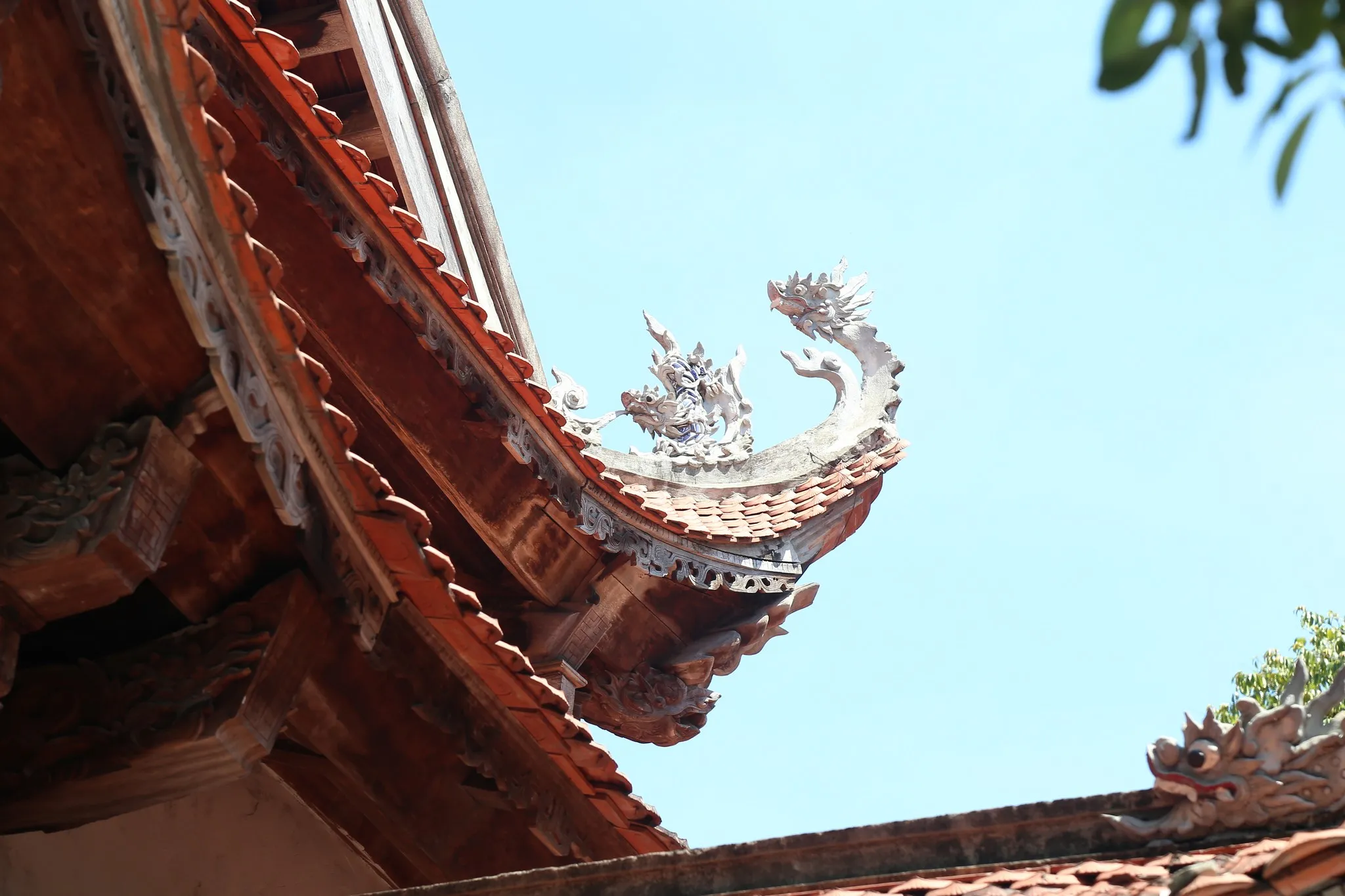 Họa tiết đầu đao mái Chùa Lưu Bái (Kiều Mai)