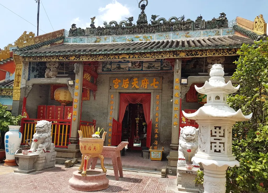 Chùa Bà Thiên Hậu có kiến trúc đậm nét văn hóa Trung Hoa