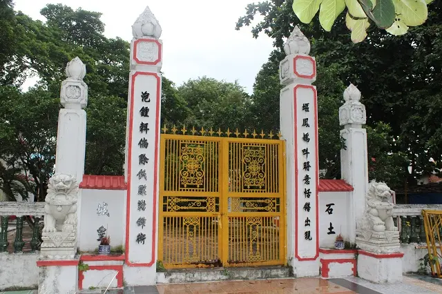 Cổng Chùa Phụng Sơn
