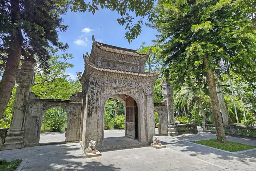 Không gian Di tích Lịch Sử Văn Hóa Kiến Trúc Đặc Biệt Khu Di Tích Lam Kinh