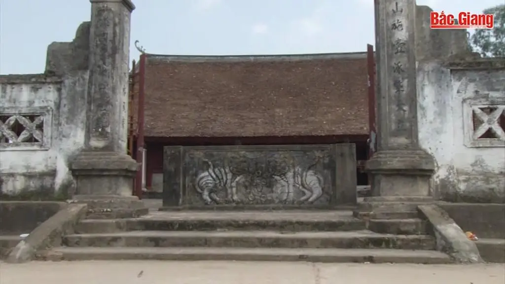 Cổng Đình Hương Câu