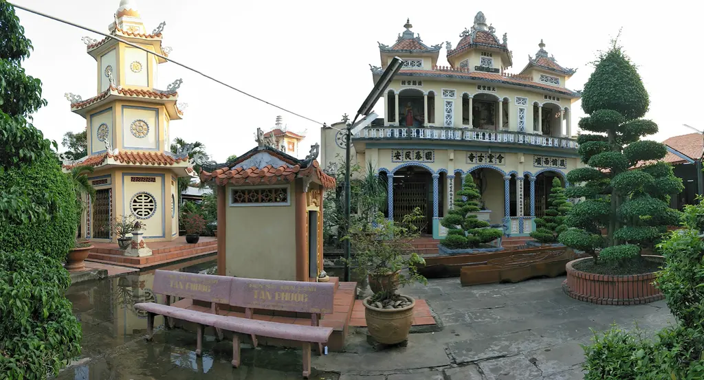 Cảnh quan Chùa Hội Linh