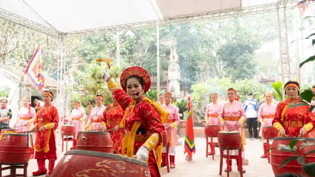 Lễ hội đình Giảng Võ bắt đầu bằng hồi trống hội Thăng Long