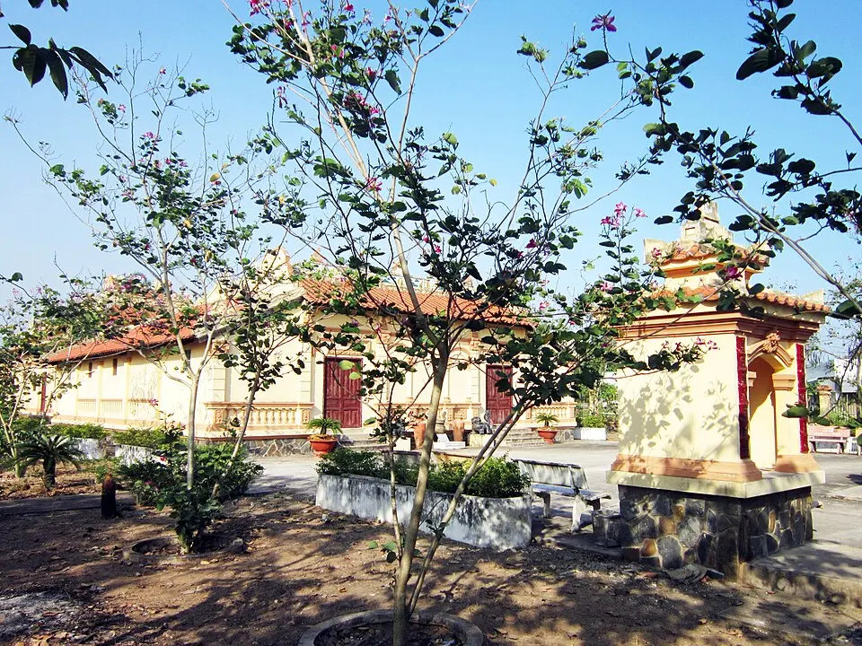 Cảnh quan Đình Tân Hoa