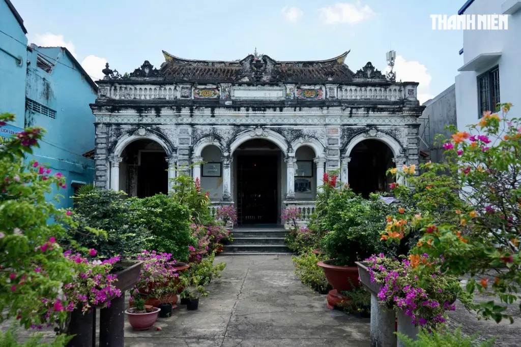 Cảnh quan Nhà cổ Huỳnh Thủy Lê