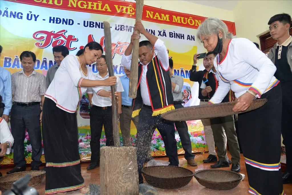 Một số nghi thức trong Tết Ngã rạ