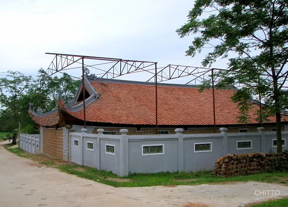 Cảnh quan bên ngoài Đình Thụy Phiêu