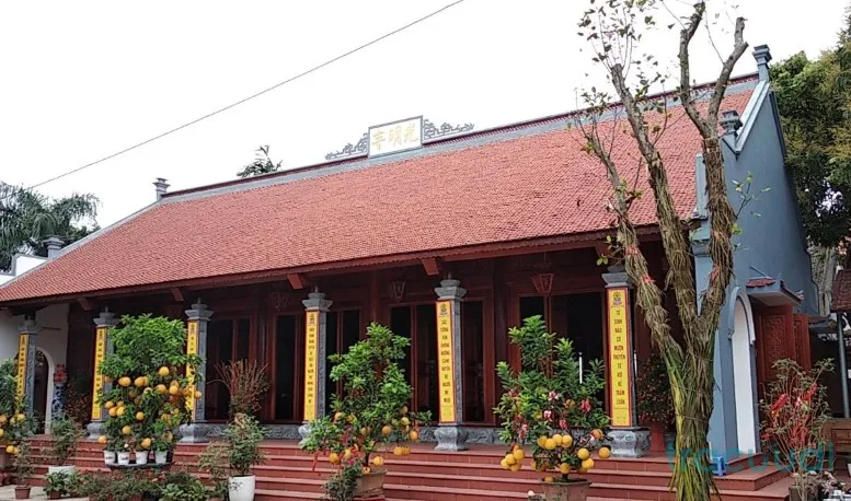Chính điện Chùa Văn Điển