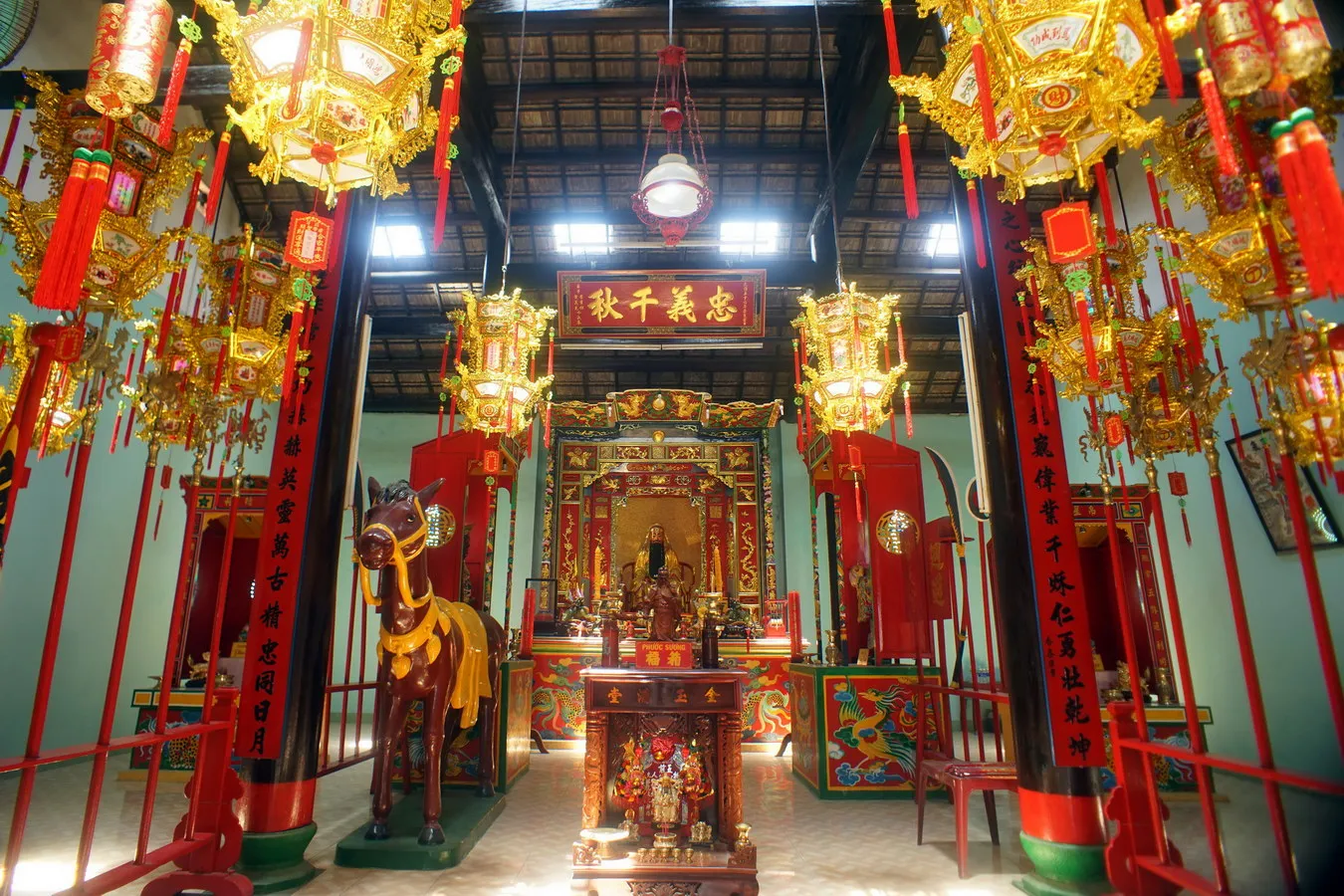 Chính điện Miếu Quan Thánh Quảng Đông
