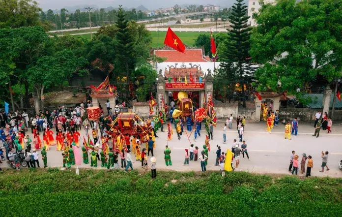 Quang cảnh Lễ hội Đền Kim Lung