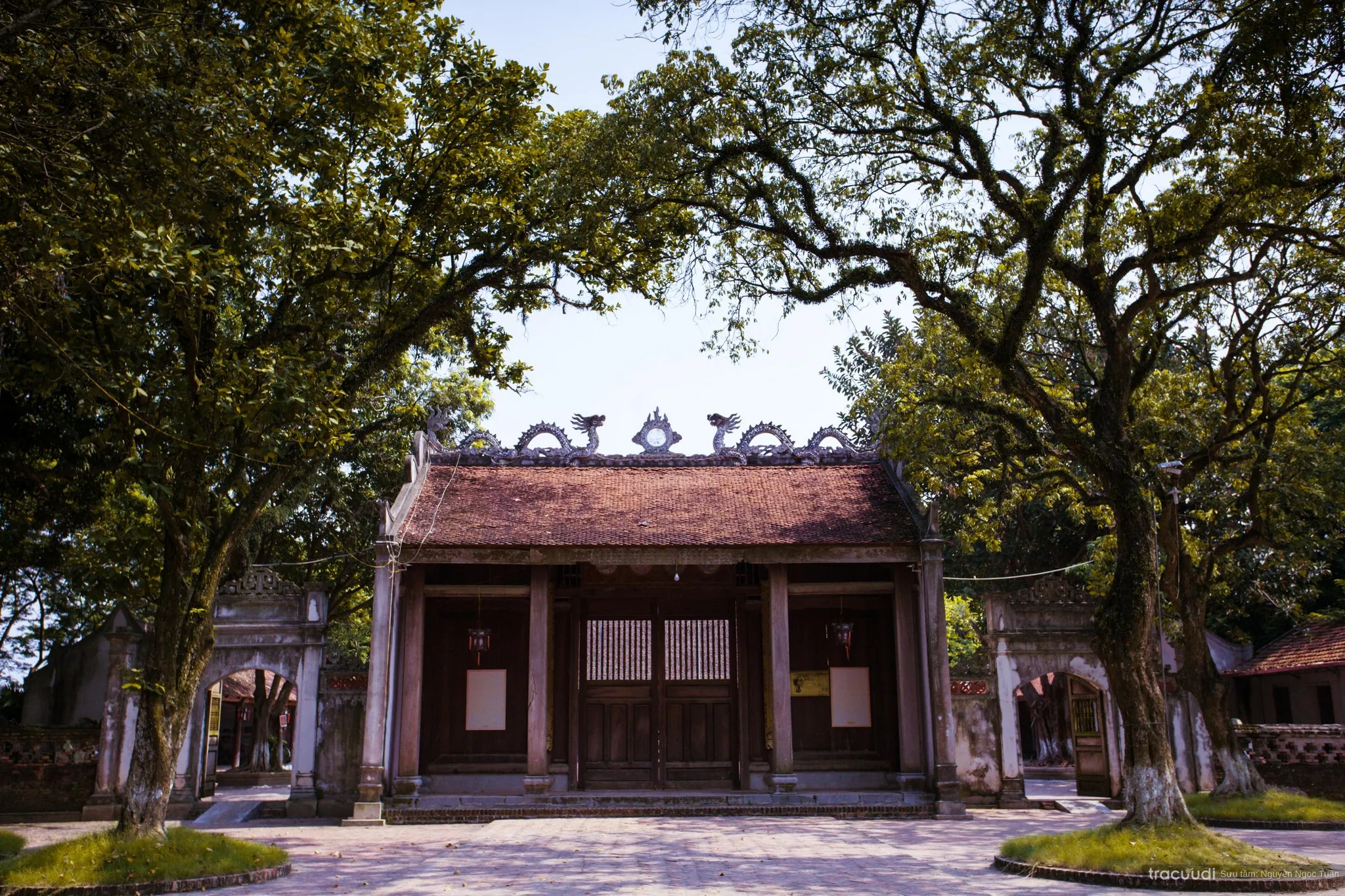 Không gian cảnh quan di tích Đền Chử Đồng Tử - Tiên Dung