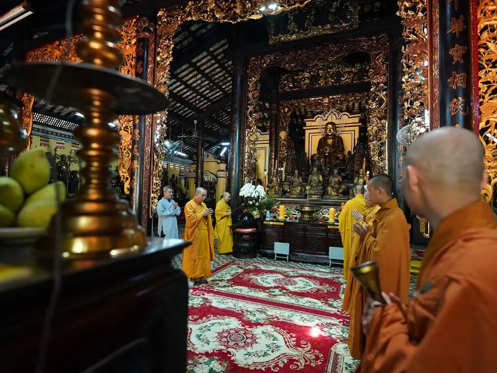 Không gian bên trong Chùa Phước Lâm