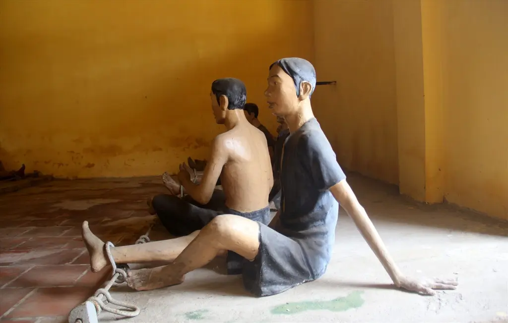 Nhiều hình thức tra tấn dã man được mô phỏng lại tại Khám Lớn Cần Thơ