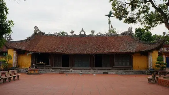 Cảnh quan Đền Hệ