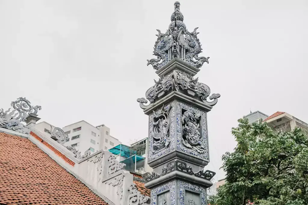 Kiến trúc mái Chùa Vua