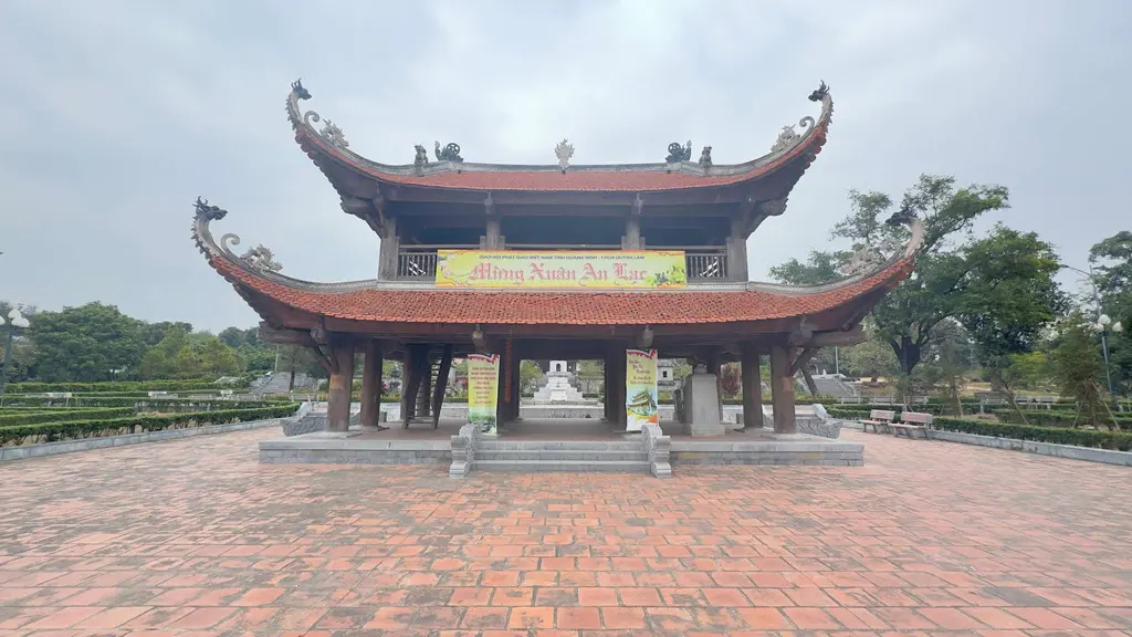 Cảnh quan Chùa Quỳnh Lâm, Đông Triều