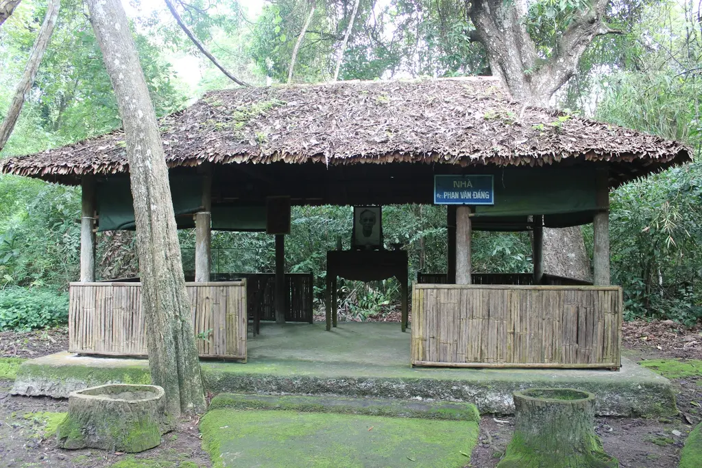 Nhà Đồng chí Phan Văn Đáng