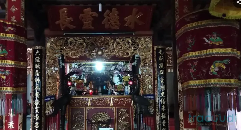 Chính điện Đền Nội