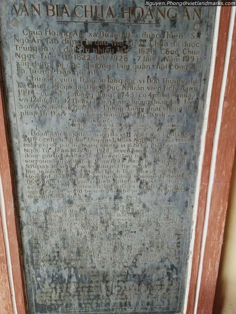 Văn bia tại Chùa Quảng Bá