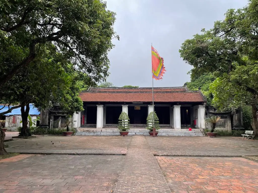 Cảnh quan Văn Miếu Xích Đằng