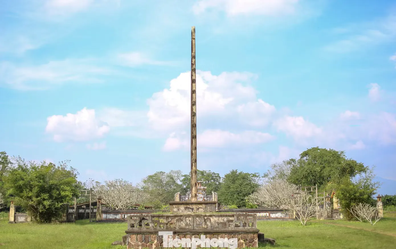 Cảnh quan Thành Hoàng Đế