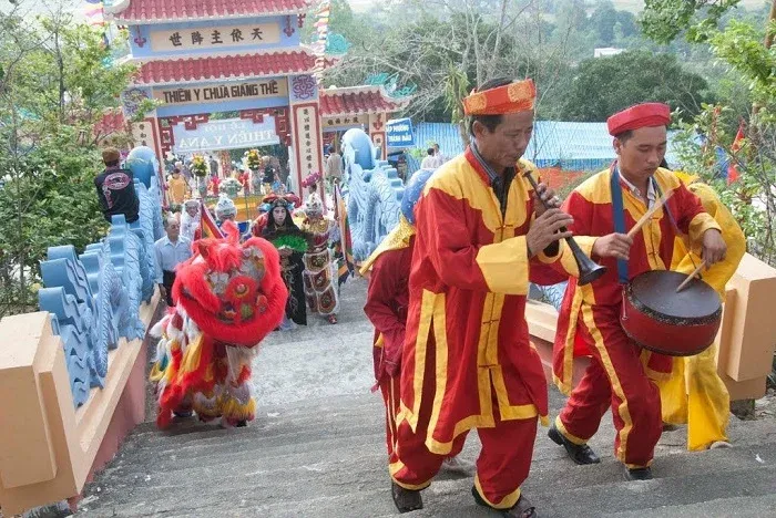Lễ rước Lễ hội Am Chúa