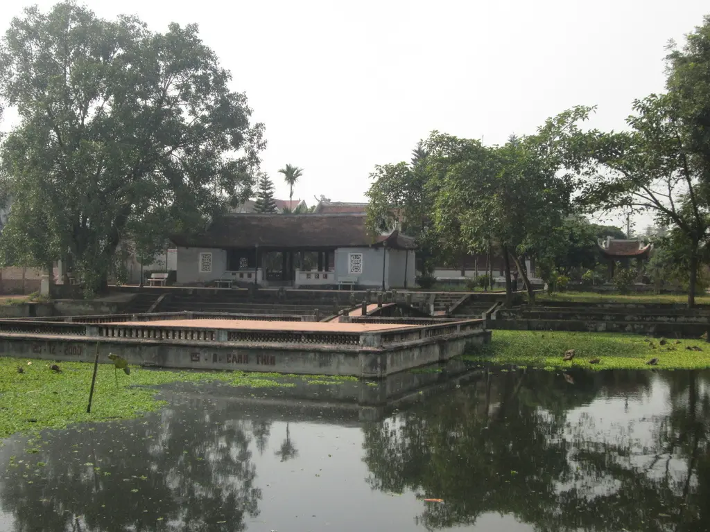 Cảnh quan Đình Phù Lão