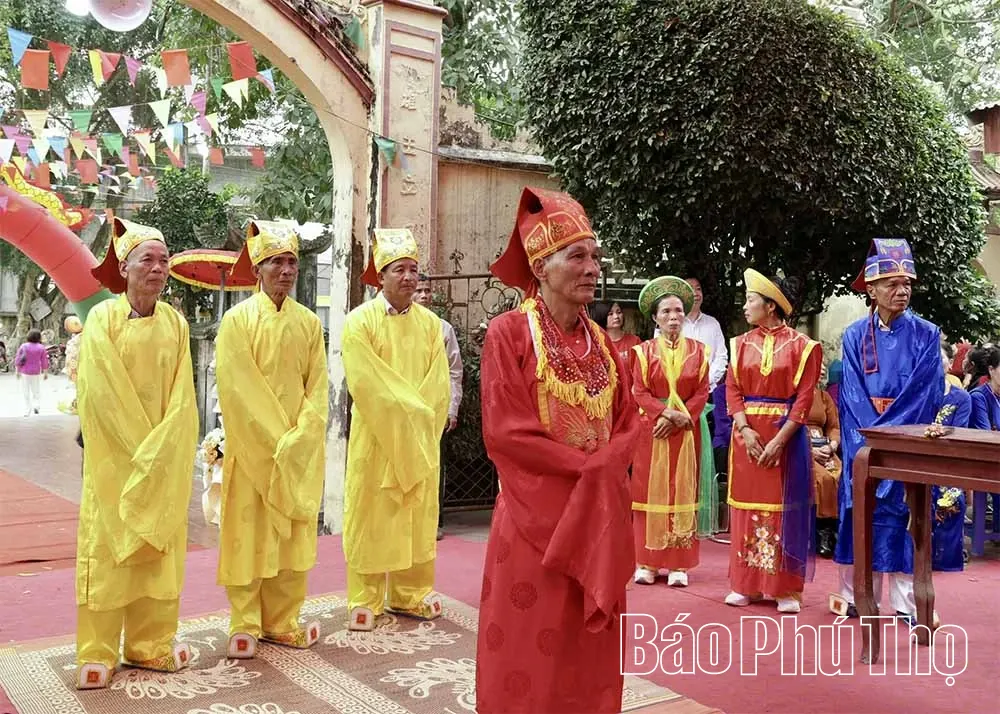 Lễ tế tại Lễ hội Khai xuân - khai sắc đền Bạch