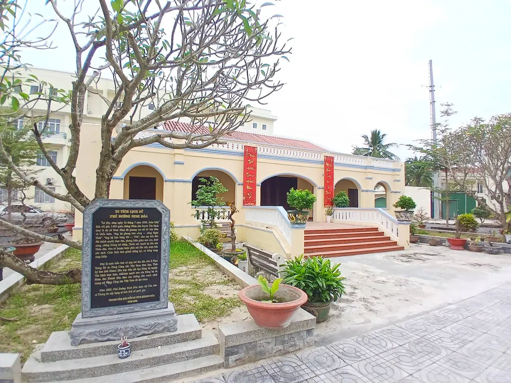 Không gian cảnh quan di tích Phủ Đường Ninh Hòa