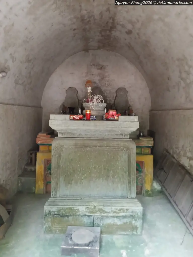 Bên trong Từ Vũ Đoàn Tướng Công