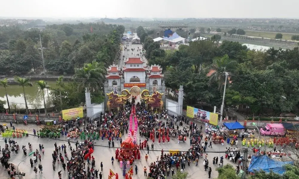 Toàn cảnh Hội đền Hai Bà Trưng