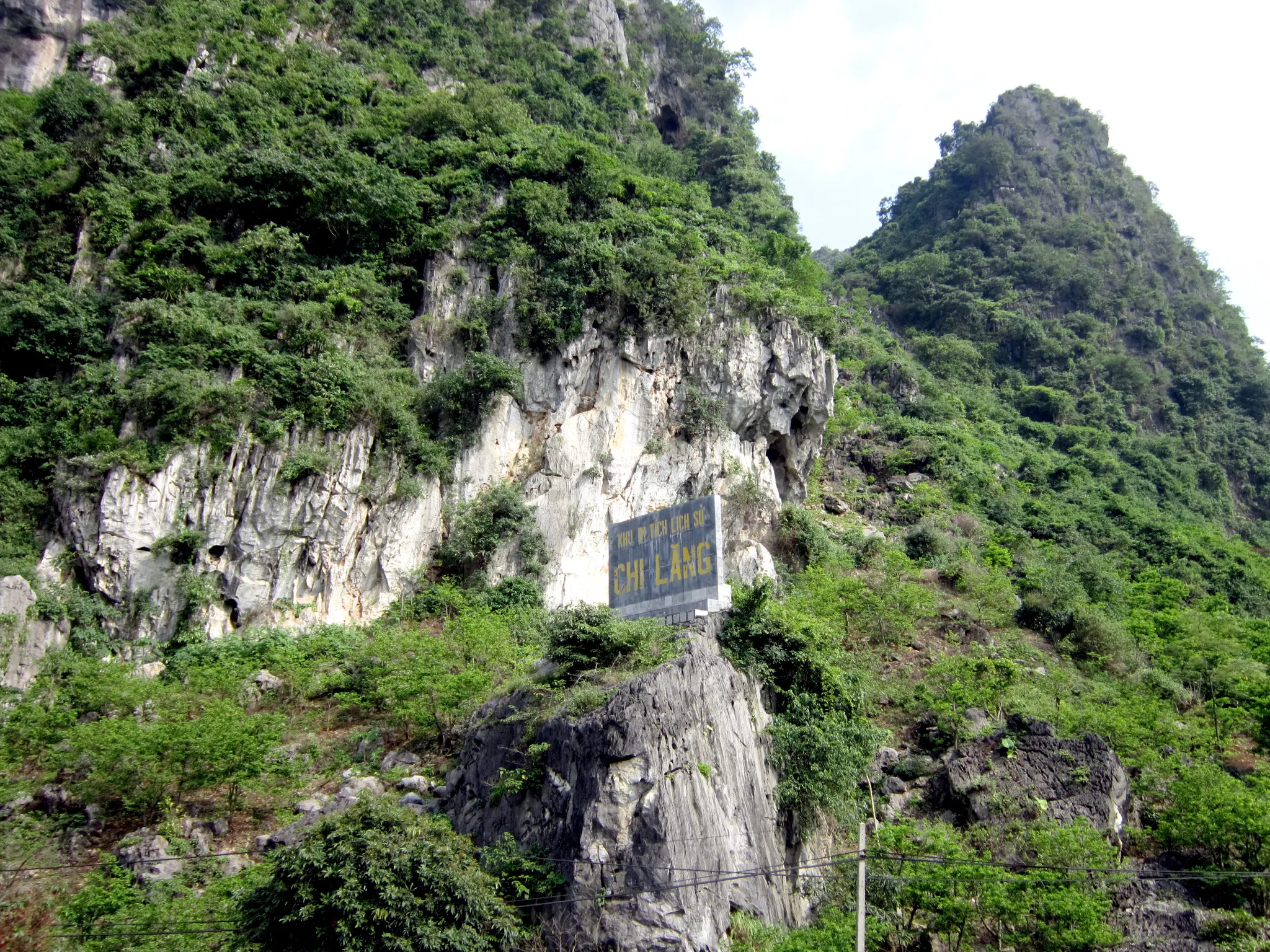 Quang cảnh tại Di tích lịch sử Chi Lăng