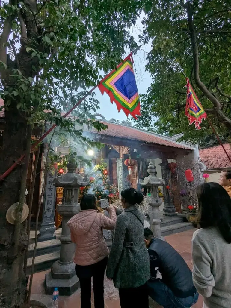 Không gian cảnh quan Đền Ghềnh