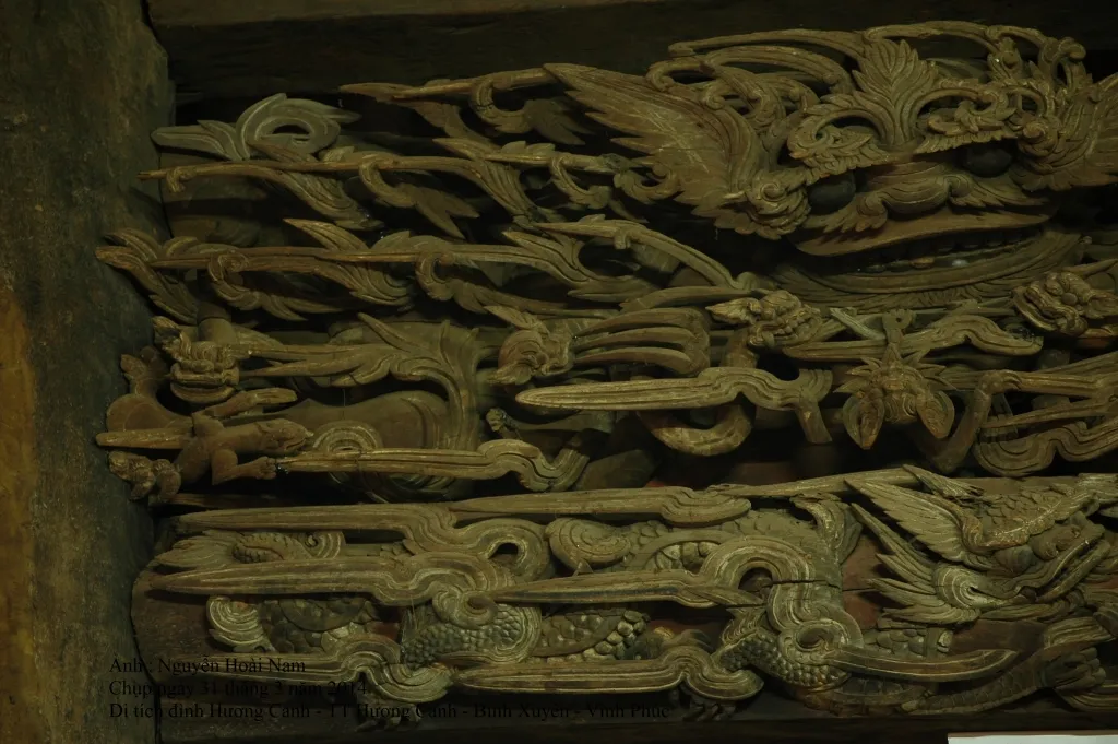 Nét chạm khắc độc đáo bên trong Đình Hương Canh