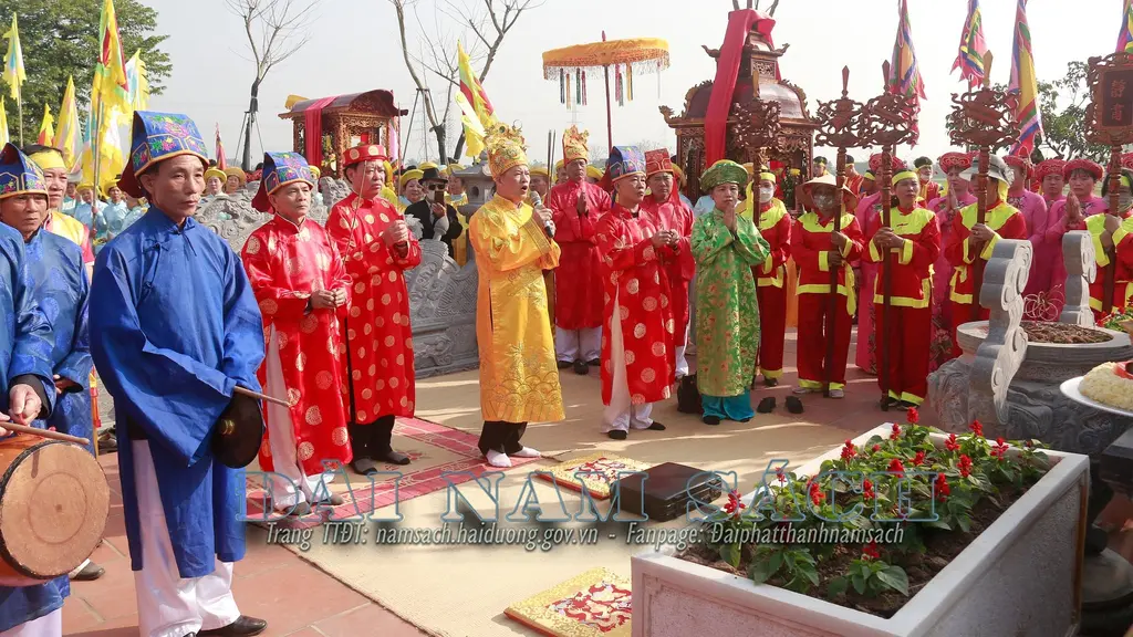 Lễ tế truyền thống tại Lễ hội đền Long Động