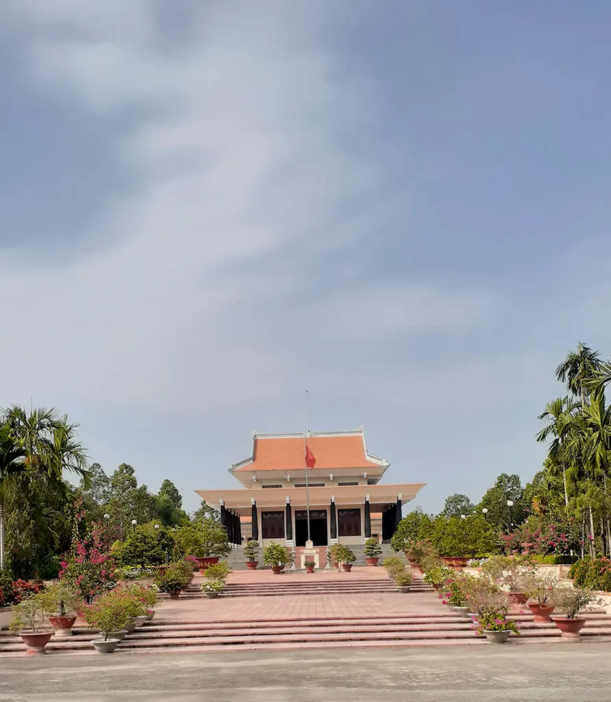 Cảnh quan tại Khu lưu niệm Đồng chí Phạm Hùng